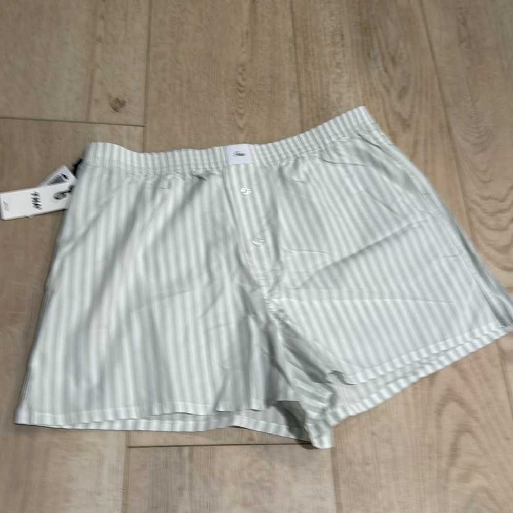 TNA Dally Shorts - L
